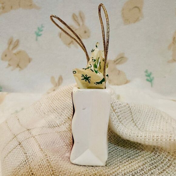 Bloomingdales Porcelain Shopping Bag Vintage Christmas tree ornament - Picture 5 of 7